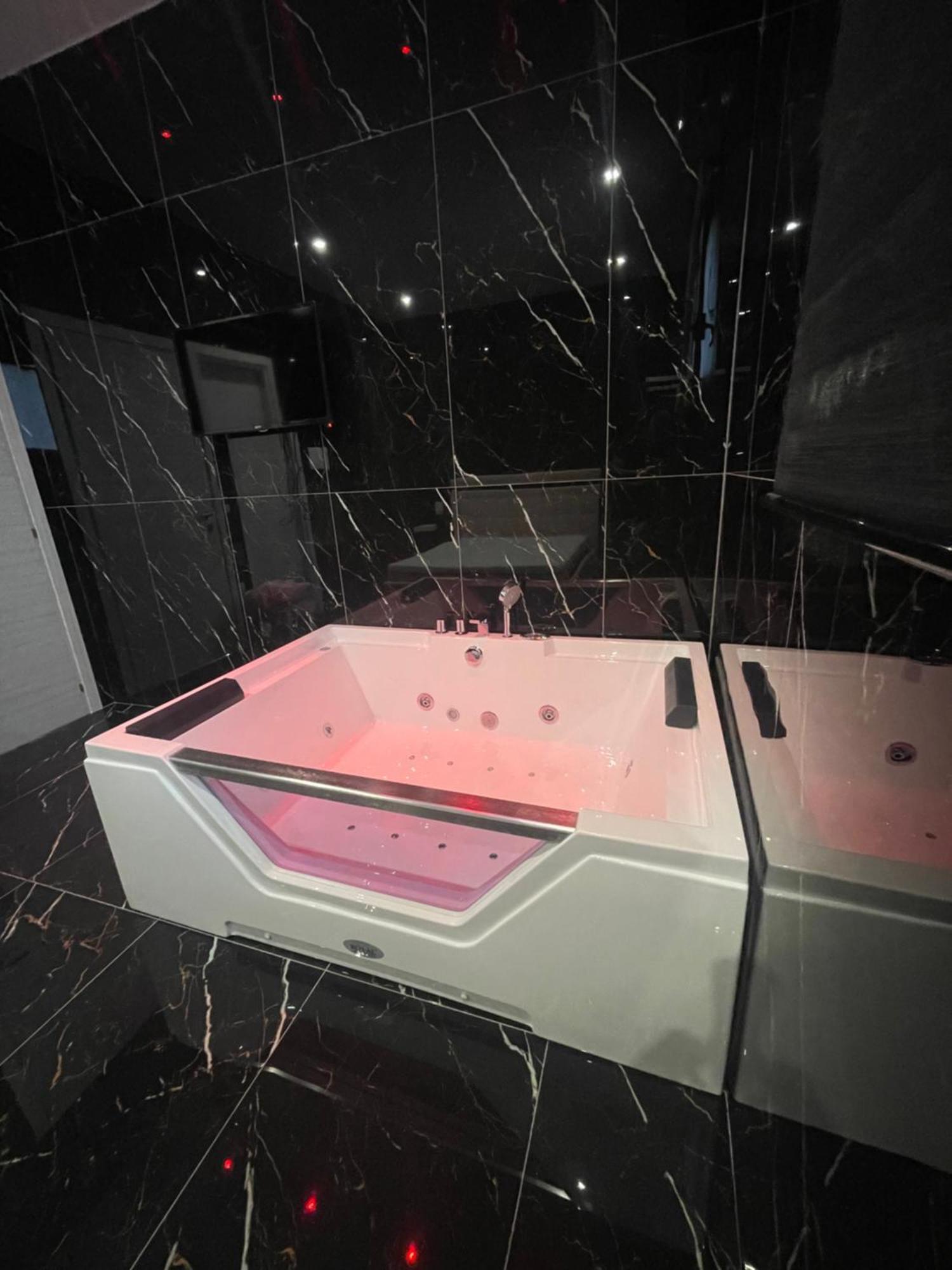 Life Hotel Казальнуово-ди- Наполи Экстерьер фото