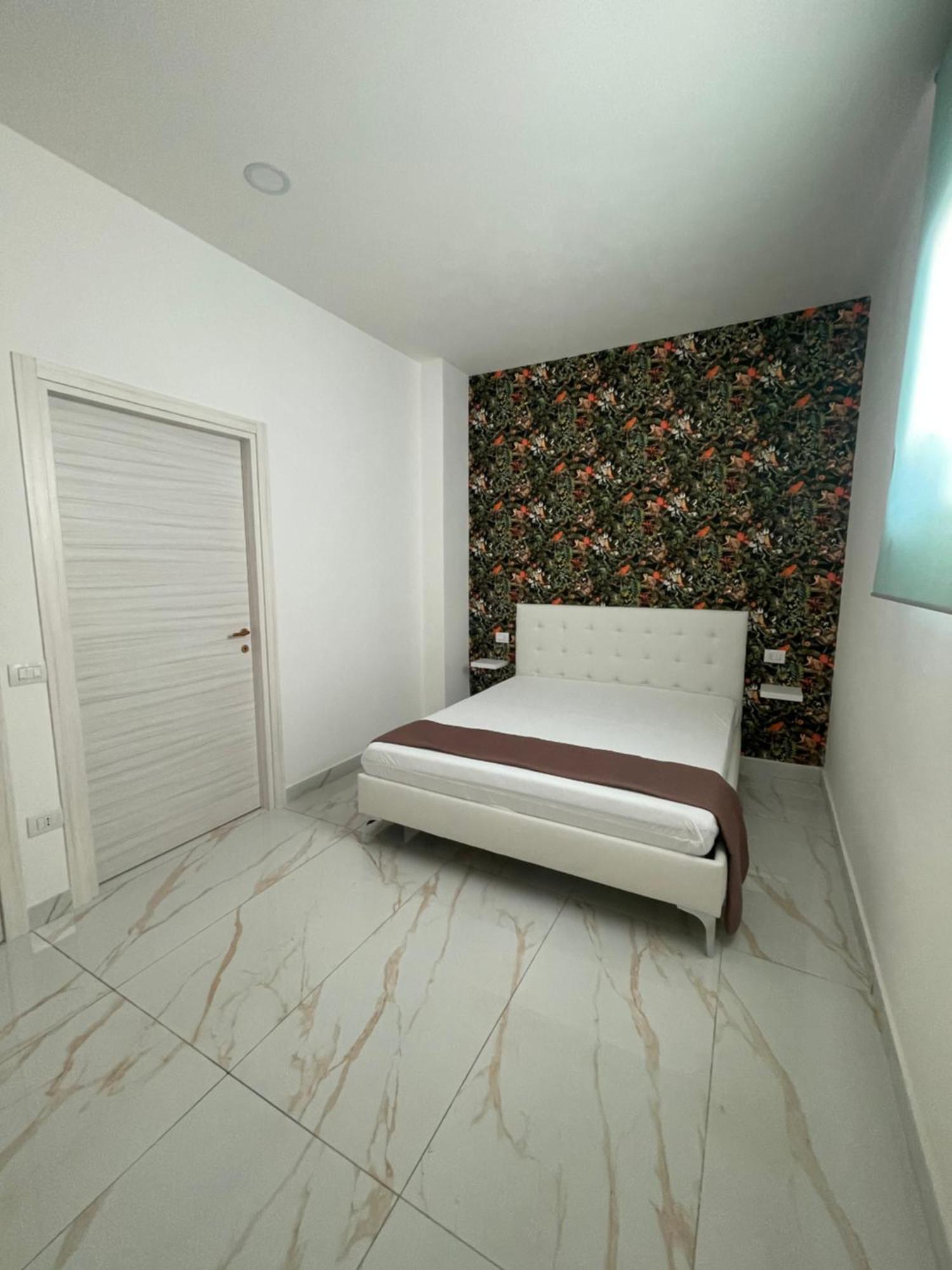 Life Hotel Казальнуово-ди- Наполи Экстерьер фото